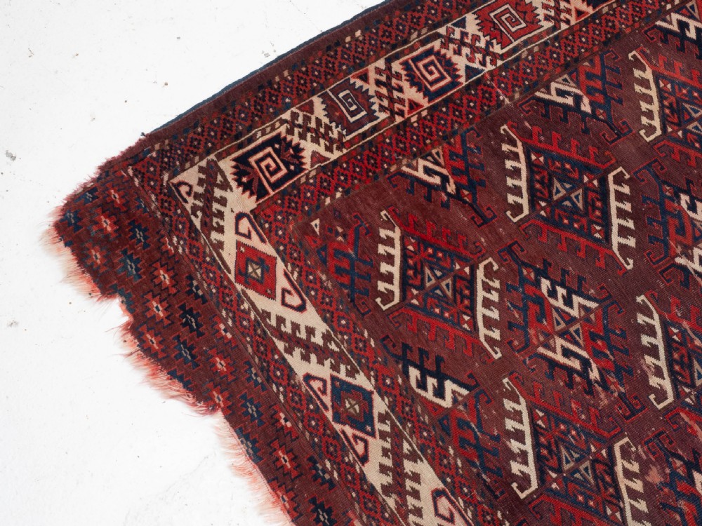 Antique 19th Century Yomut Turkmen Hand-woven Carpet with Dyrnak Guls, 301 × 174 cm (9'11