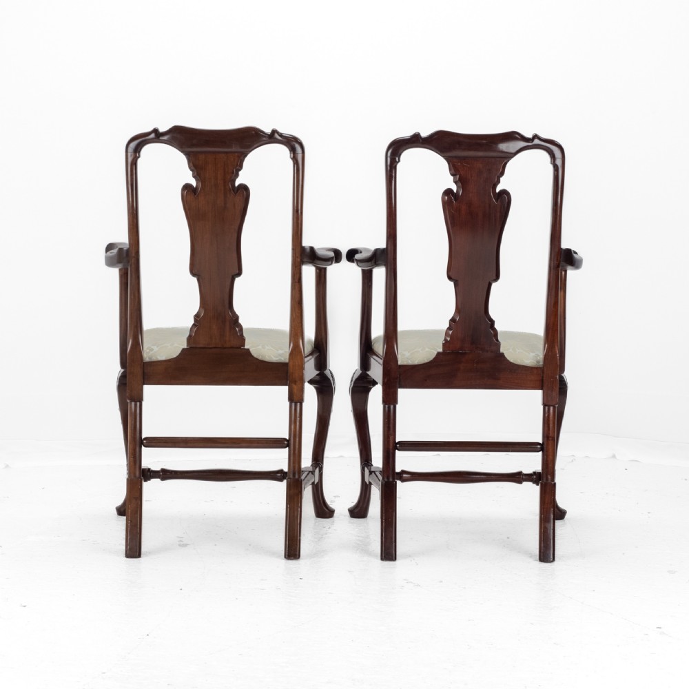 Edwardian Queen Anne Style Set of 8 Carved Mahogany Dining Chairs with Carvers by Waring & Gillow, circa 1905 (Georgian / George I / Armchair / Elbow Chairs) View VII