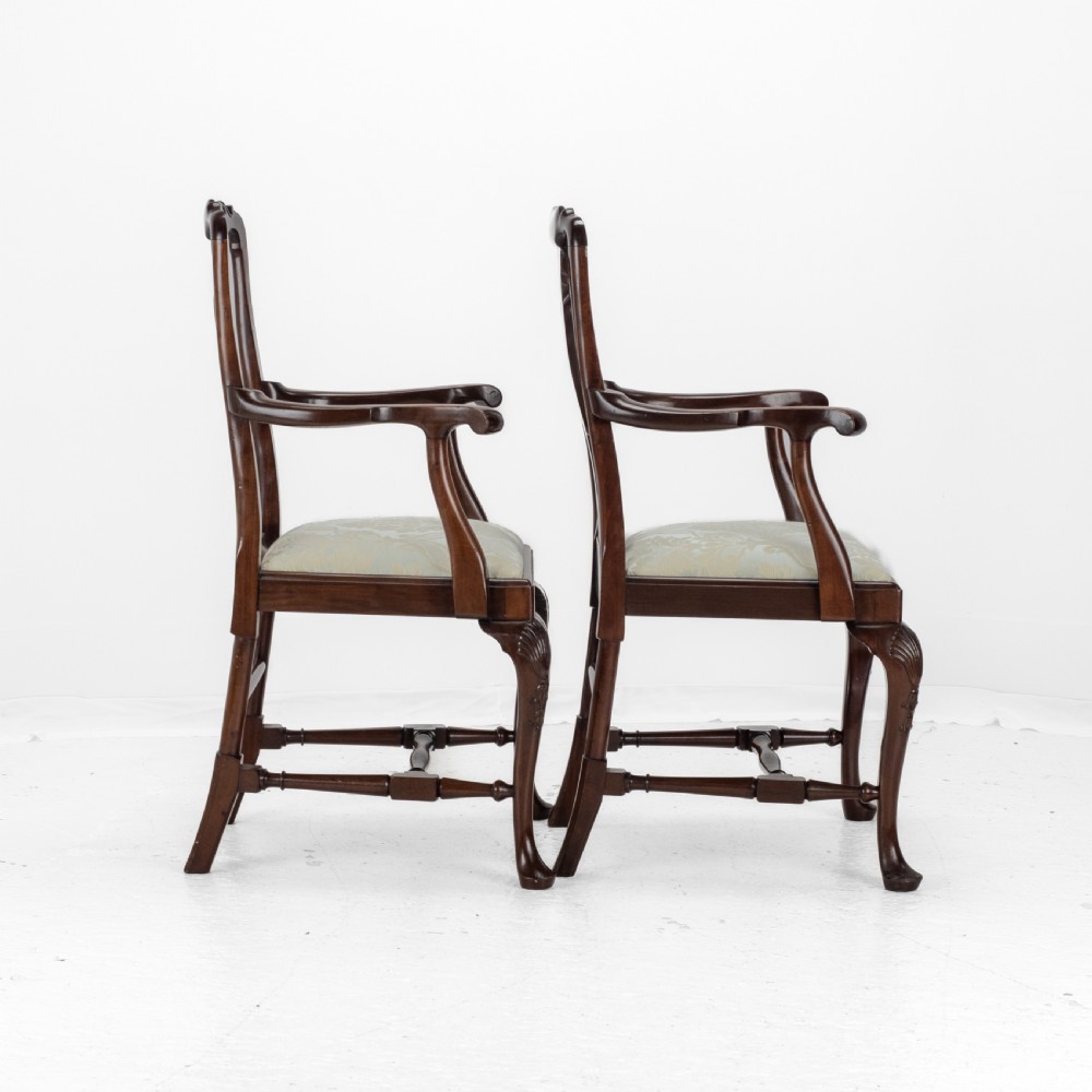 Edwardian Queen Anne Style Set of 8 Carved Mahogany Dining Chairs with Carvers by Waring & Gillow, circa 1905 (Georgian / George I / Armchair / Elbow Chairs) View VIII