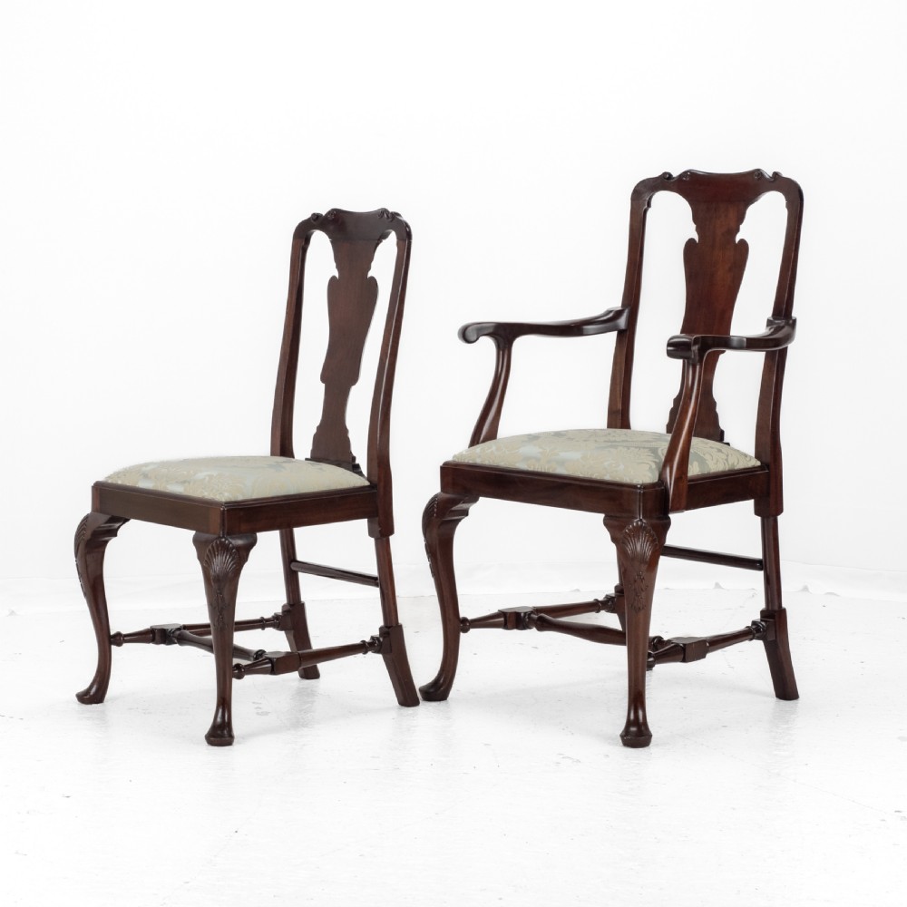 Edwardian Queen Anne Style Set of 8 Carved Mahogany Dining Chairs with Carvers by Waring & Gillow, circa 1905 (Georgian / George I / Armchair / Elbow Chairs) View XVIII