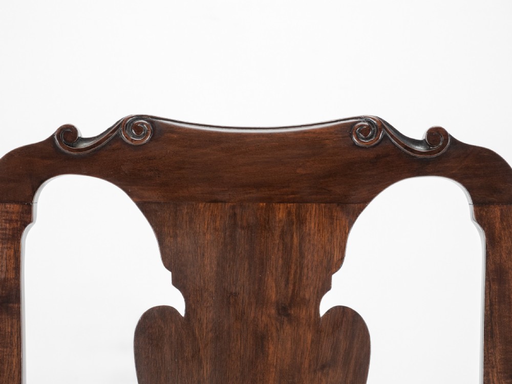 Edwardian Queen Anne Style Set of 8 Carved Mahogany Dining Chairs with Carvers by Waring & Gillow, circa 1905 (Georgian / George I / Armchair / Elbow Chairs) View XXIV