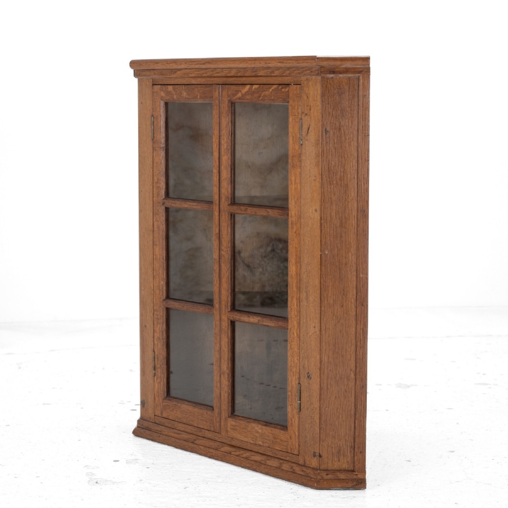 Oak Arts and Crafts Astra Glazed Wall-Hanging Display Corner Cabinet. Circa 1930 (Cupboard Early 20th Century) View V