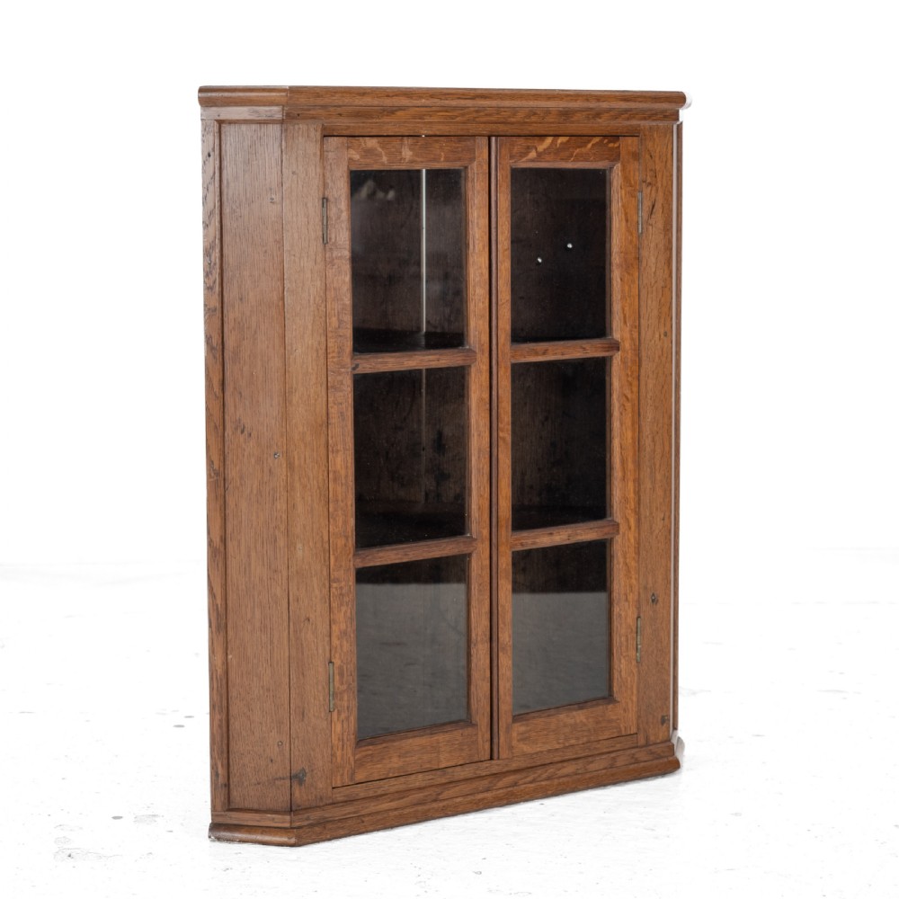 Oak Arts and Crafts Astra Glazed Wall-Hanging Display Corner Cabinet. Circa 1930 (Cupboard Early 20th Century) View VI