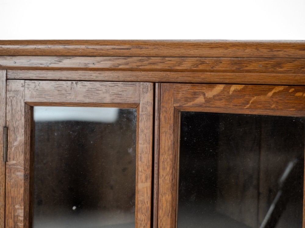 Oak Arts and Crafts Astra Glazed Wall-Hanging Display Corner Cabinet. Circa 1930 (Cupboard Early 20th Century) View VII