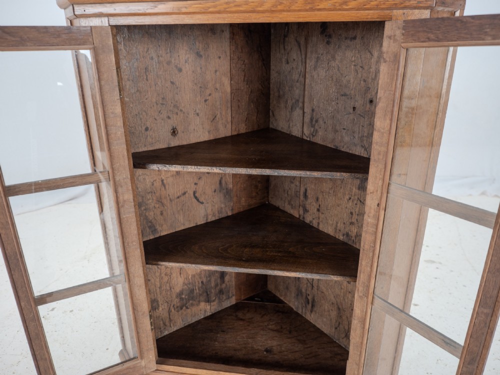 Oak Arts and Crafts Astra Glazed Wall-Hanging Display Corner Cabinet. Circa 1930 (Cupboard Early 20th Century) View IX