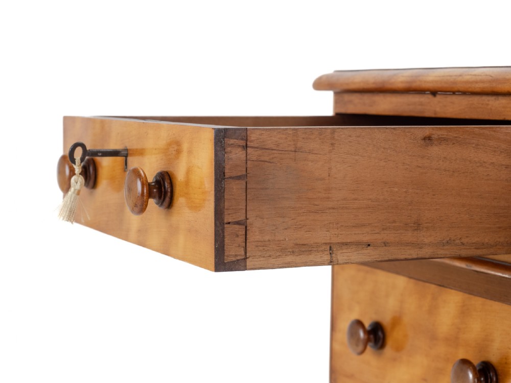 Heal & Son Satinwood Inverted Breakfront Pedestal Desk, Late 19th Century View XII
