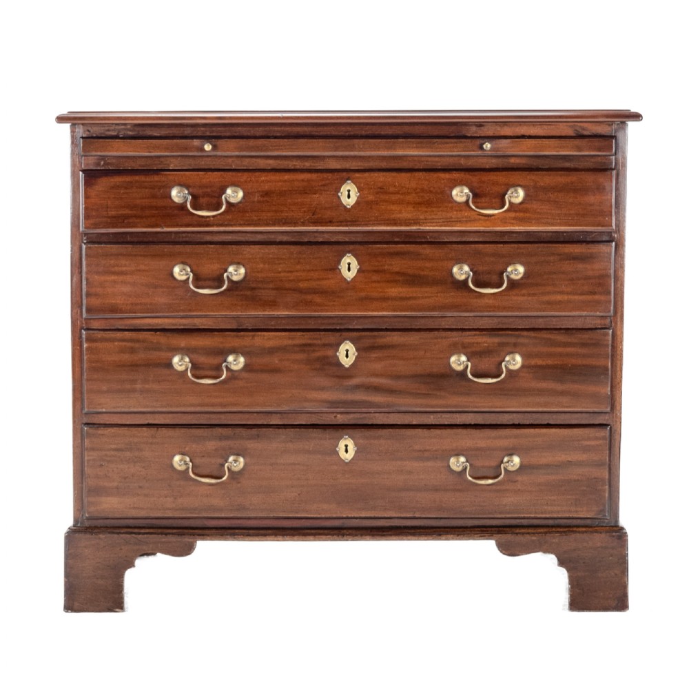 George II Mahogany Bachelors Chest of Drawers with Brushing Slide, c.1750 - Georgian View IV