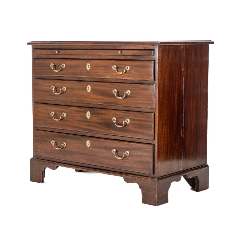 George II Mahogany Bachelors Chest of Drawers with Brushing Slide, c.1750 - Georgian View VIII