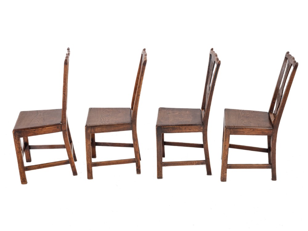 Set of Four Georgian Elm Chippendale Country Dining Chairs, George III, Late 18th Century View VII