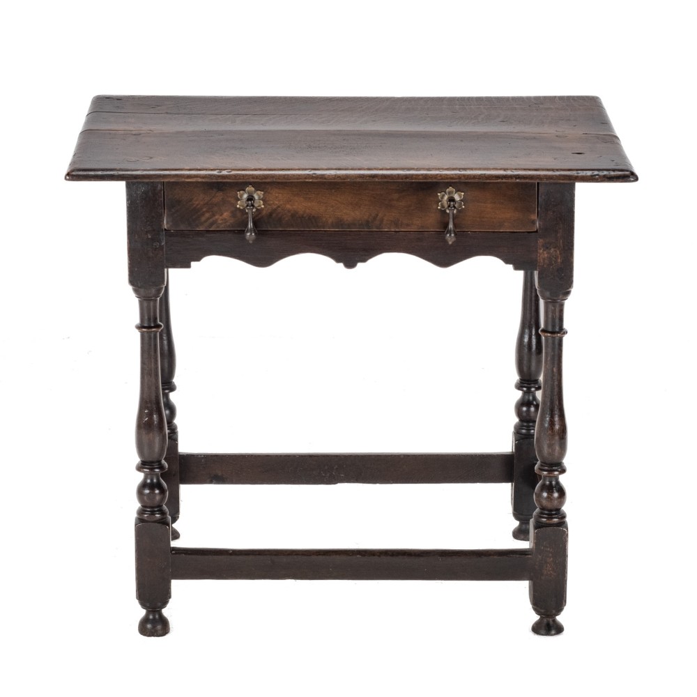 Early 18th Century English Oak Side Table with Drawer, Circa 1700–1720 (Georgian, George I) View II