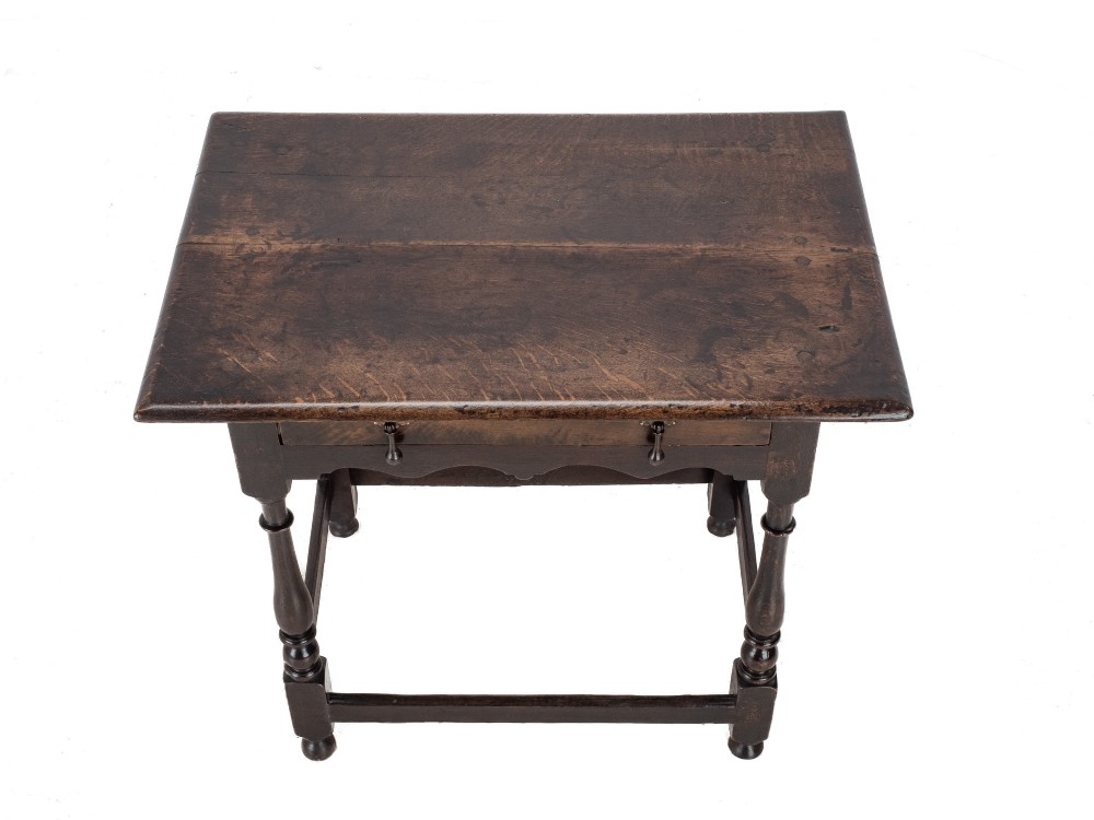Early 18th Century English Oak Side Table with Drawer, Circa 1700–1720 (Georgian, George I) View III