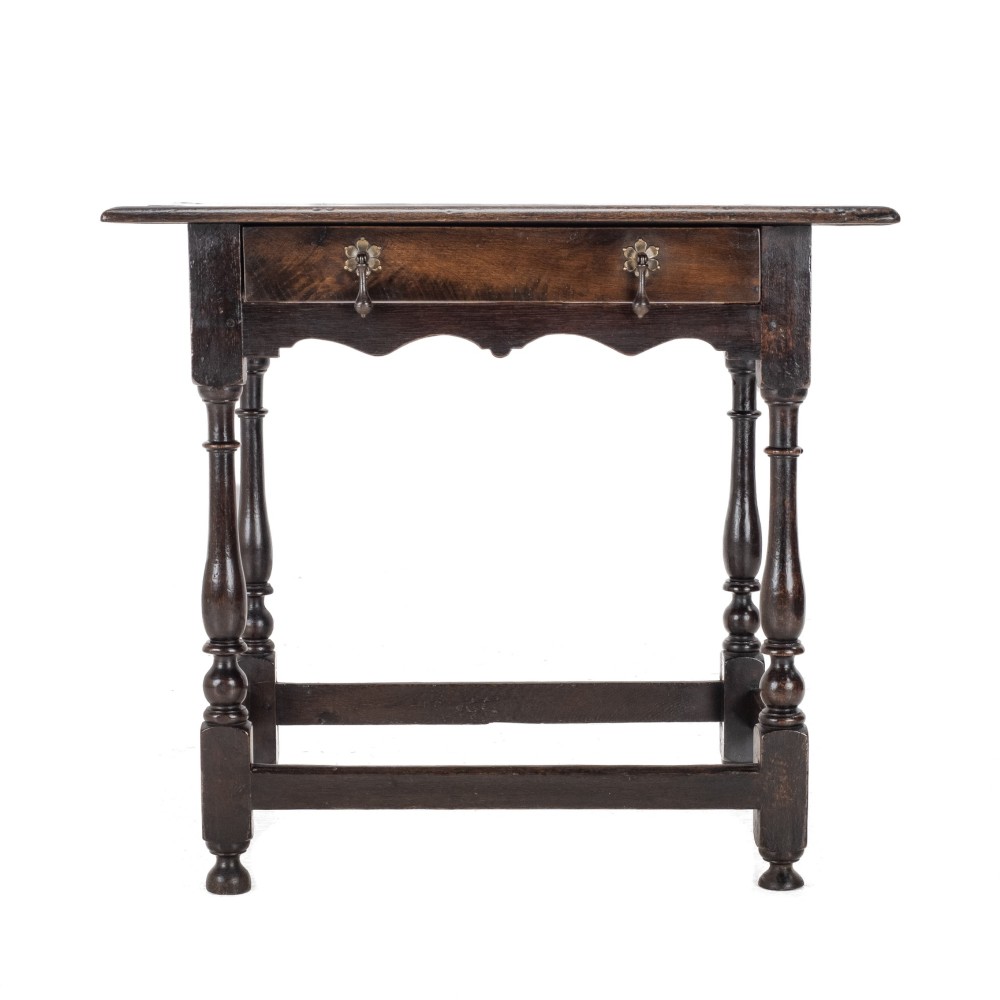 Early 18th Century English Oak Side Table with Drawer, Circa 1700–1720 (Georgian, George I) View V