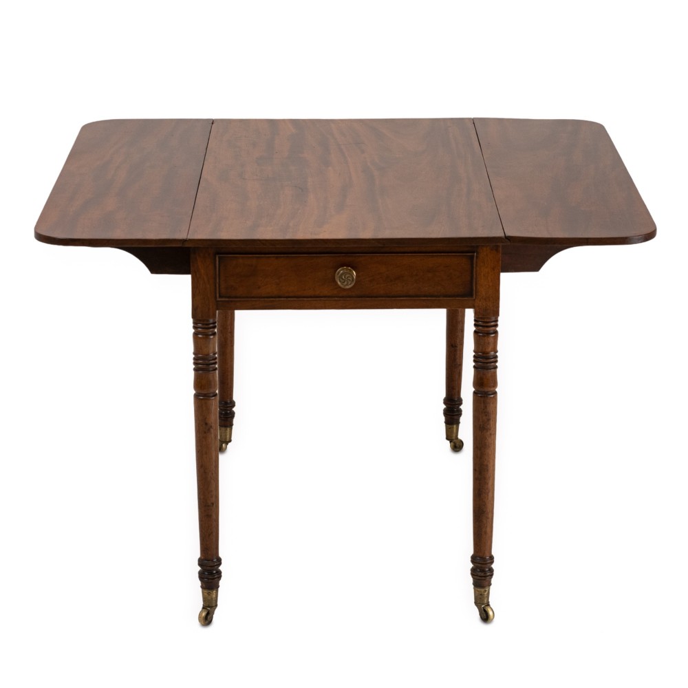 Late Georgian Mahogany Pembroke Breakfast Table c.1800–1820 View III
