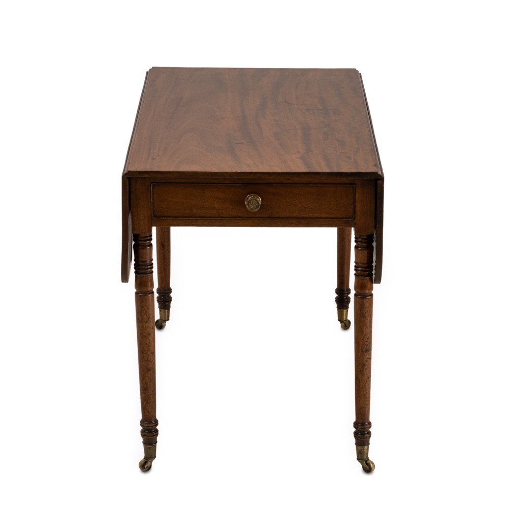 Late Georgian Mahogany Pembroke Breakfast Table c.1800–1820 View IV