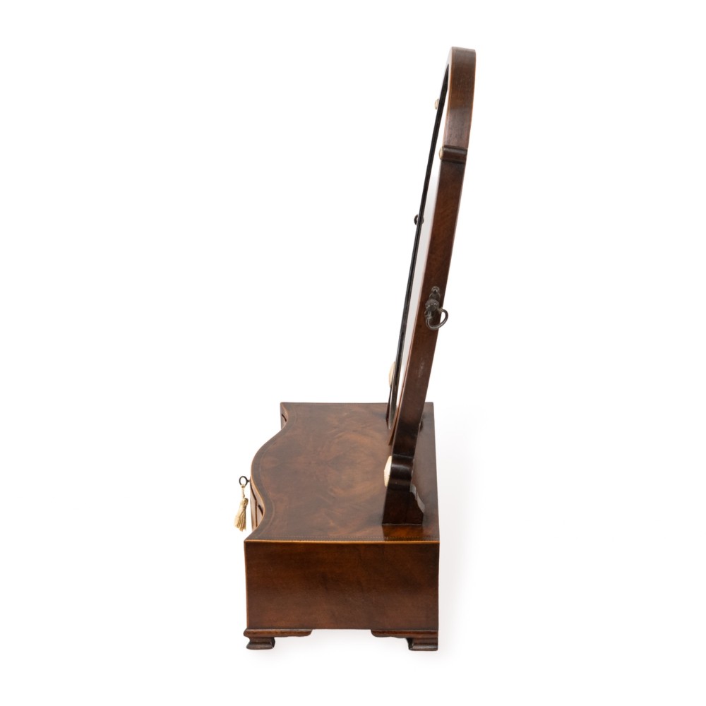 Regency Mahogany Serpentine Dressing Table Mirror, Three Drawers, Boxwood Stringing, c.1805–1825 View X
