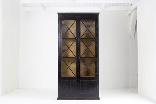 19TH CENTURY FRENCH GLAZED TWO DOOR EBONISED BOOKCASE - ADDITIONAL PHOTO 2