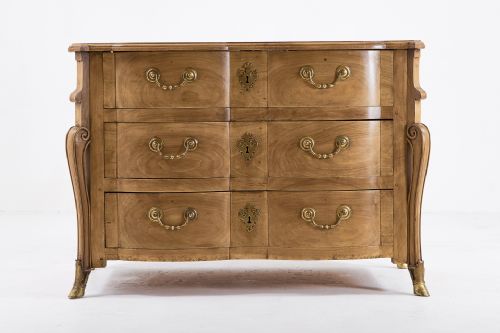 early 18th century french cherrywood mazarine commode - CATEGORY: ANTIQUE CHEST OF DRAWERS - DATED 18TH CENTURY