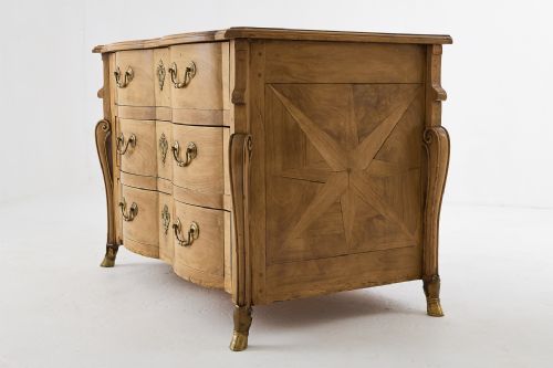 EARLY 18TH CENTURY FRENCH CHERRYWOOD MAZARINE COMMODE - ADDITIONAL PHOTO 1