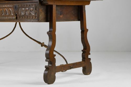 18TH CENTURY SPANISH TABLE - ADDITIONAL PHOTO 3
