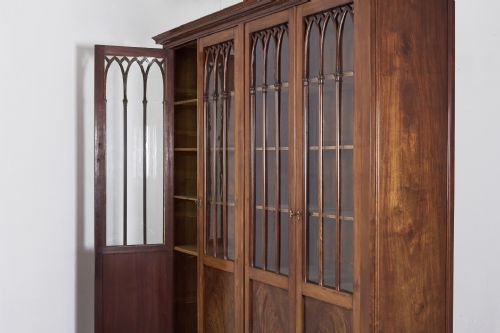 EARLY 19TH CENTURY MAHOGANY BOOKCASE - ADDITIONAL PHOTO 4