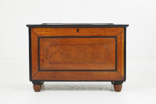 19TH CENTURY SATINWOOD AND EBONY CHEST - ADDITIONAL PHOTO 2