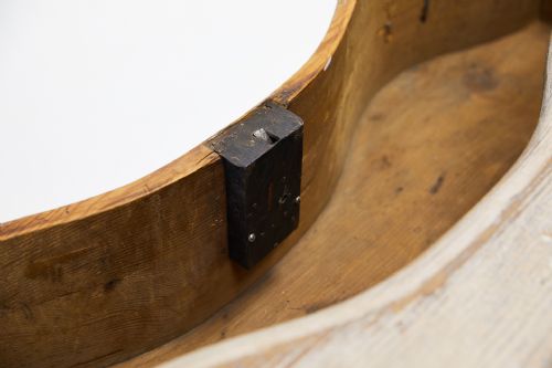 18TH CENTURY SERPENTINE COMMODE - ADDITIONAL PHOTO 6