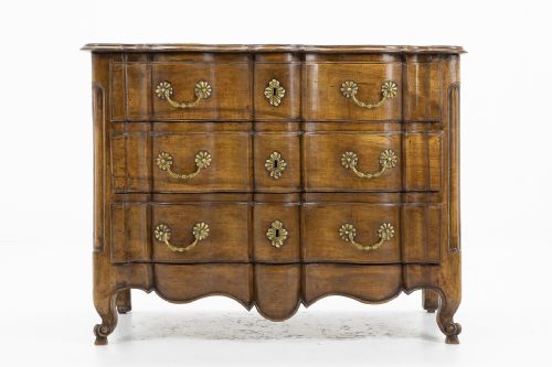 18TH CENTURY FRENCH WALNUT COMMODE - ADDITIONAL PHOTO 1