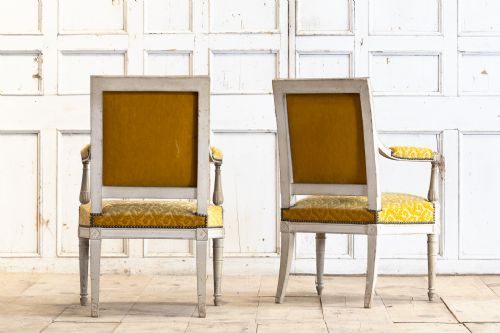 PAIR OF 18TH CENTURY FRENCH ARMCHAIRS - ADDITIONAL PHOTO 2