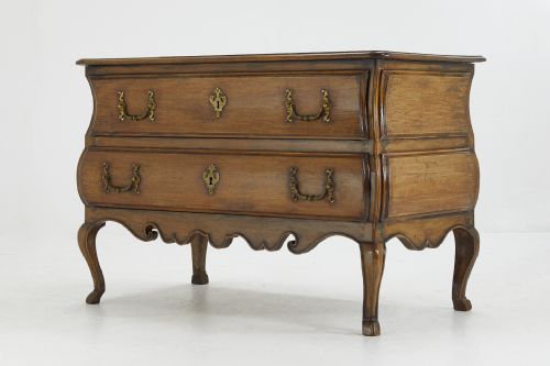18TH CENTURY FRENCH WALNUT COMMODE - ADDITIONAL PHOTO 1