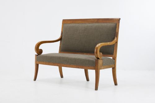 19th century french walnut sofa - CATEGORY: ANTIQUE SOFAS - DATED 19TH CENTURY