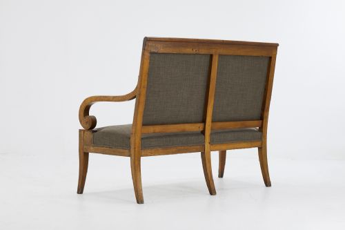 19TH CENTURY FRENCH WALNUT SOFA - ADDITIONAL PHOTO 2