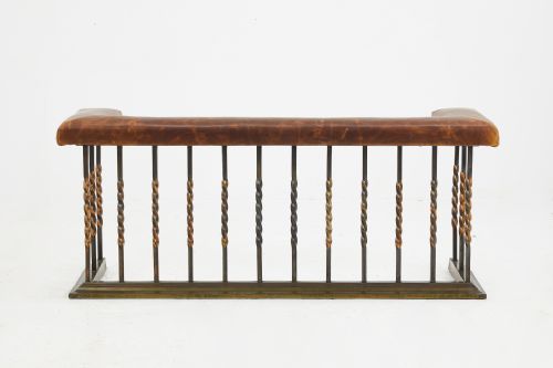 english 19th century brass club fender with leather seat - CATEGORY: ANTIQUE FIREPLACES - DATED VICTORIAN