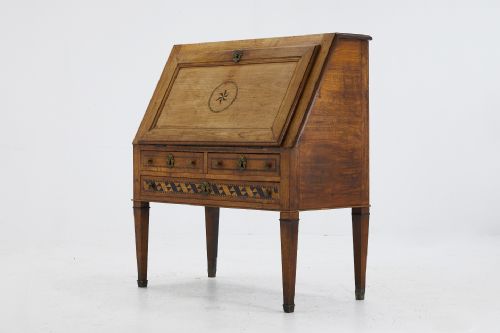 18TH CENTURY FRENCH BUREAU - ADDITIONAL PHOTO 2