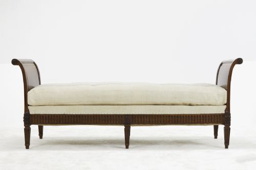 19TH CENTURY FRENCH WALNUT SOFA - ADDITIONAL PHOTO 5