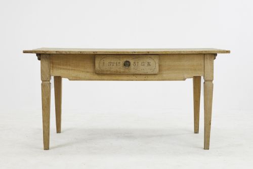 19th century bleached walnut table - CATEGORY: ANTIQUE TABLES - DATED 19TH CENTURY