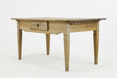 19TH CENTURY BLEACHED WALNUT TABLE - ADDITIONAL PHOTO 1