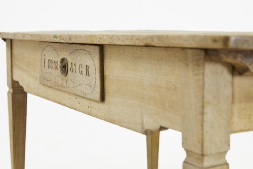 19TH CENTURY BLEACHED WALNUT TABLE - ADDITIONAL PHOTO 3