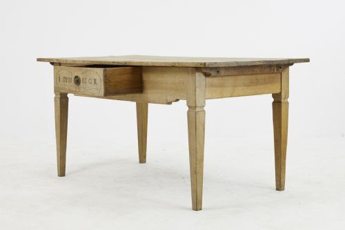19TH CENTURY BLEACHED WALNUT TABLE - ADDITIONAL PHOTO 5