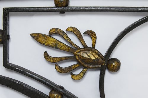 19TH CENTURY FRENCH WROUGHT IRON CONSOLE TABLE WITH MARBLE TOP - ADDITIONAL PHOTO 5