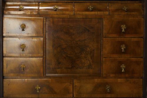 18TH CENTURY GERMAN DOUBLE DOME WALNUT BUREAU CABINET - ADDITIONAL PHOTO 1