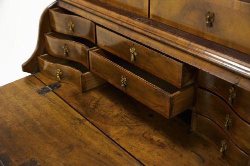 18TH CENTURY GERMAN DOUBLE DOME WALNUT BUREAU CABINET - ADDITIONAL PHOTO 2
