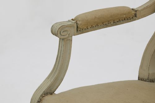 18TH CENTURY WALNUT KINGWOOD COMMODE CIRCA 1780 - ADDITIONAL PHOTO 5