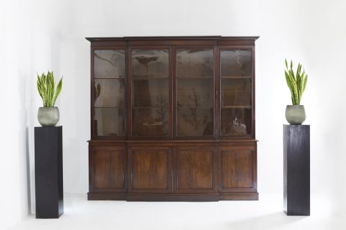 early 19th century english mahogany breakfront bookcase - CATEGORY: ANTIQUE BOOKCASES - DATED REGENCY