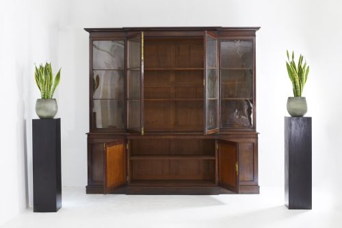EARLY 19TH CENTURY ENGLISH MAHOGANY BREAKFRONT BOOKCASE - ADDITIONAL PHOTO 5