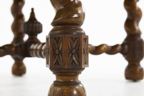 19TH CENTURY ENGLISH OAK OCTAGONAL CENTRE TABLE - ADDITIONAL PHOTO 2