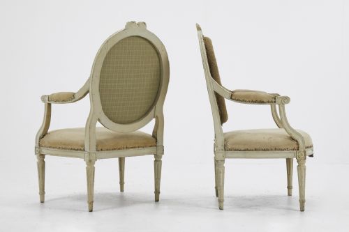 PAIR OF FRENCH PAINTED 18TH CENTURY ARMCHAIRS - ADDITIONAL PHOTO 2