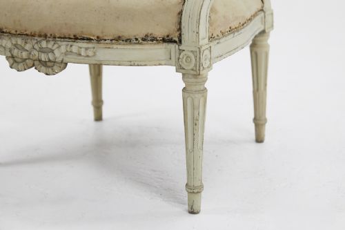 PAIR OF FRENCH PAINTED 18TH CENTURY ARMCHAIRS - ADDITIONAL PHOTO 7