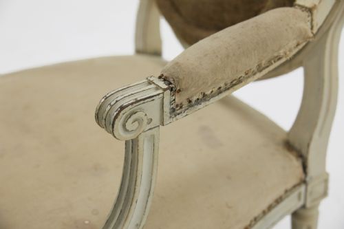 PAIR OF FRENCH PAINTED 18TH CENTURY ARMCHAIRS - ADDITIONAL PHOTO 9