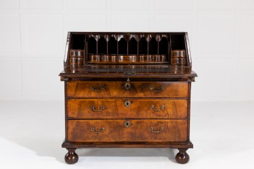early 18th century queen anne bureau - CATEGORY: ANTIQUE BUREAU - DATED 18TH CENTURY