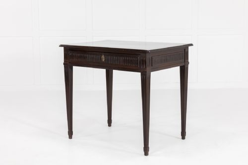 18th century french mahogany side table - CATEGORY: ANTIQUE TABLES - DATED 18TH CENTURY